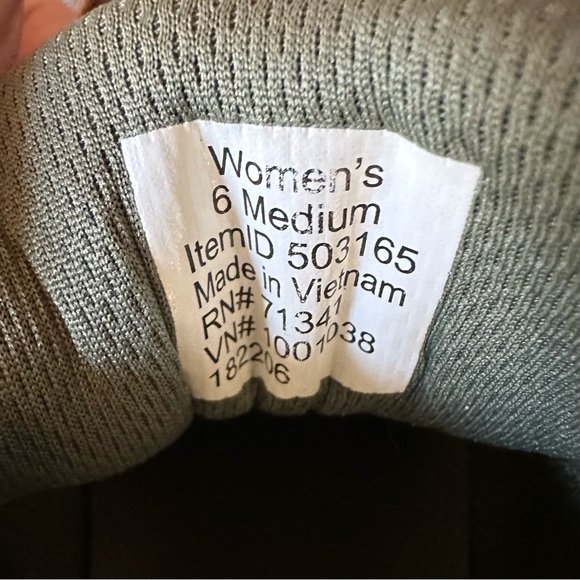 L.L. Bean Traverse Trail Sneakers - Picture 10 of 11